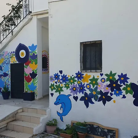 Ferah Ve Nezih * בודרום